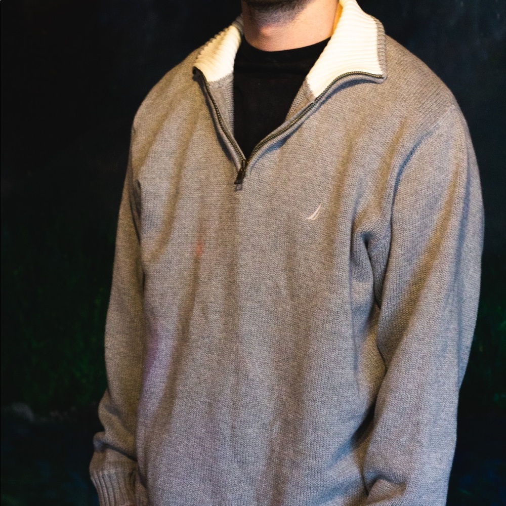 Size Large Nautica Half-Zip Sweater Grey